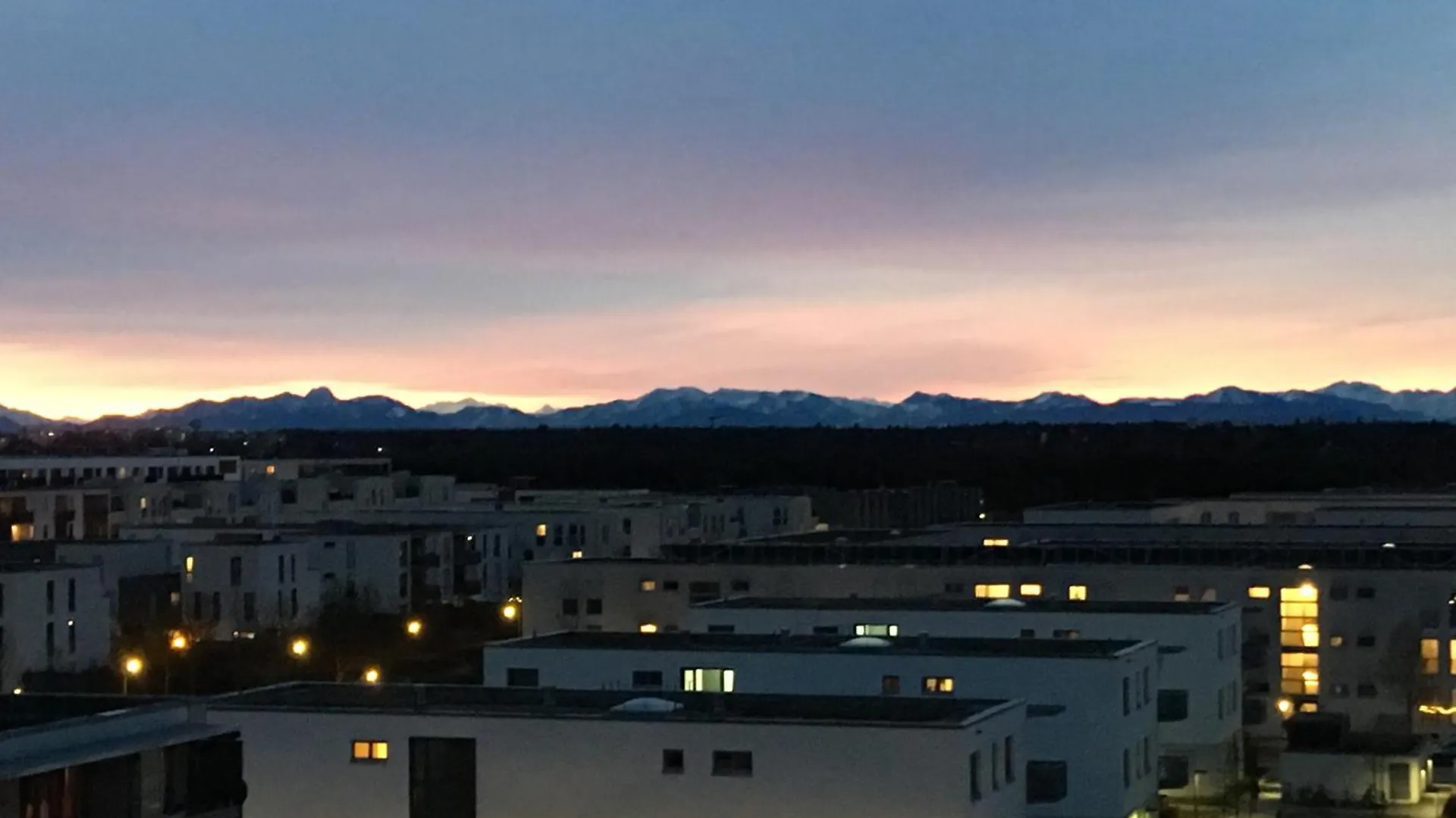 Apartment Mit Bergblick Μόναχο